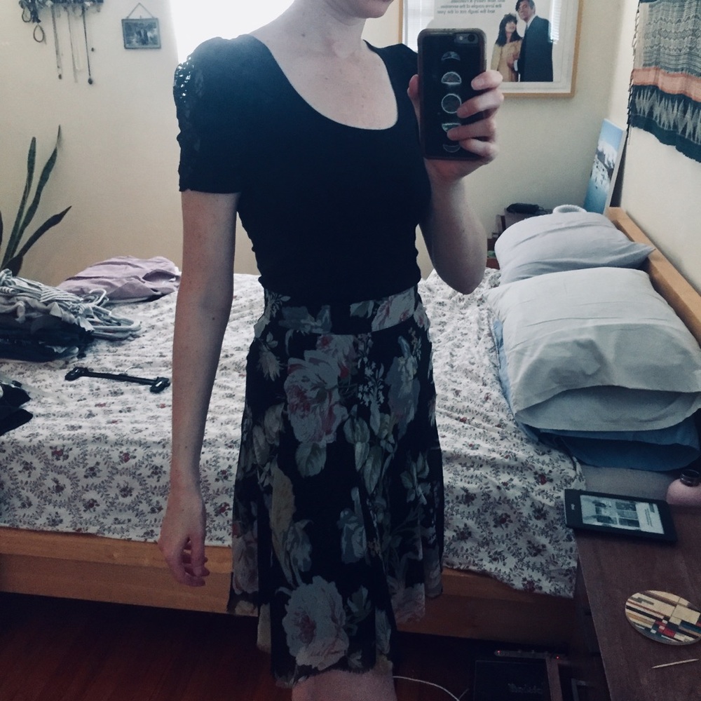Urban Outfitters puffy lace sleeve black shirt